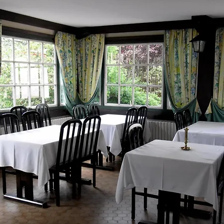 ホテル Restaurant Robichon